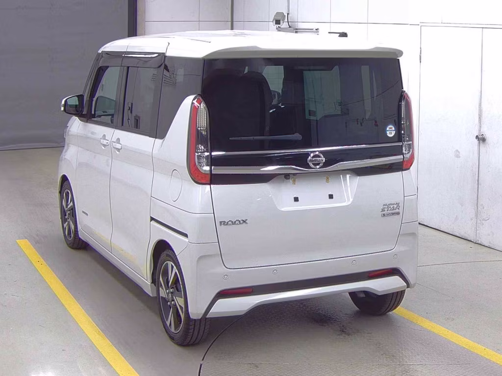 NISSAN ROOX
