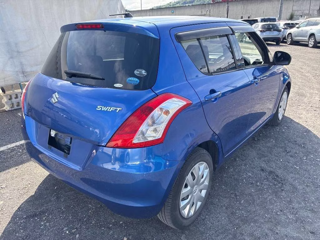 SUZUKI SWIFT