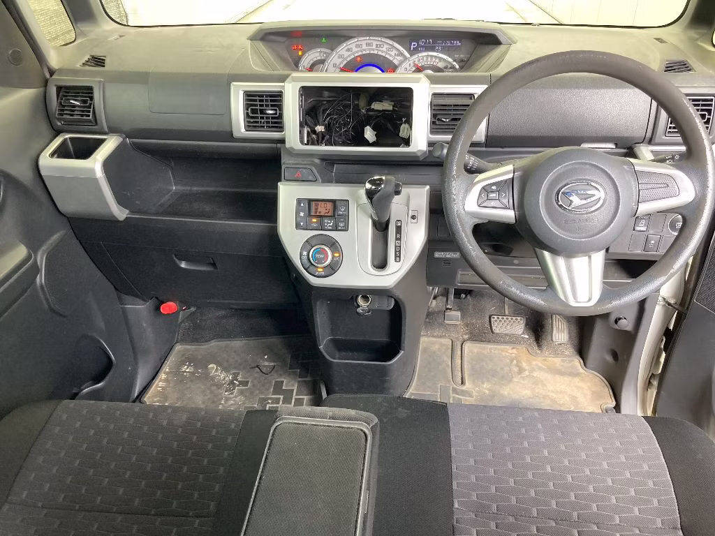 DAIHATSU WAKE