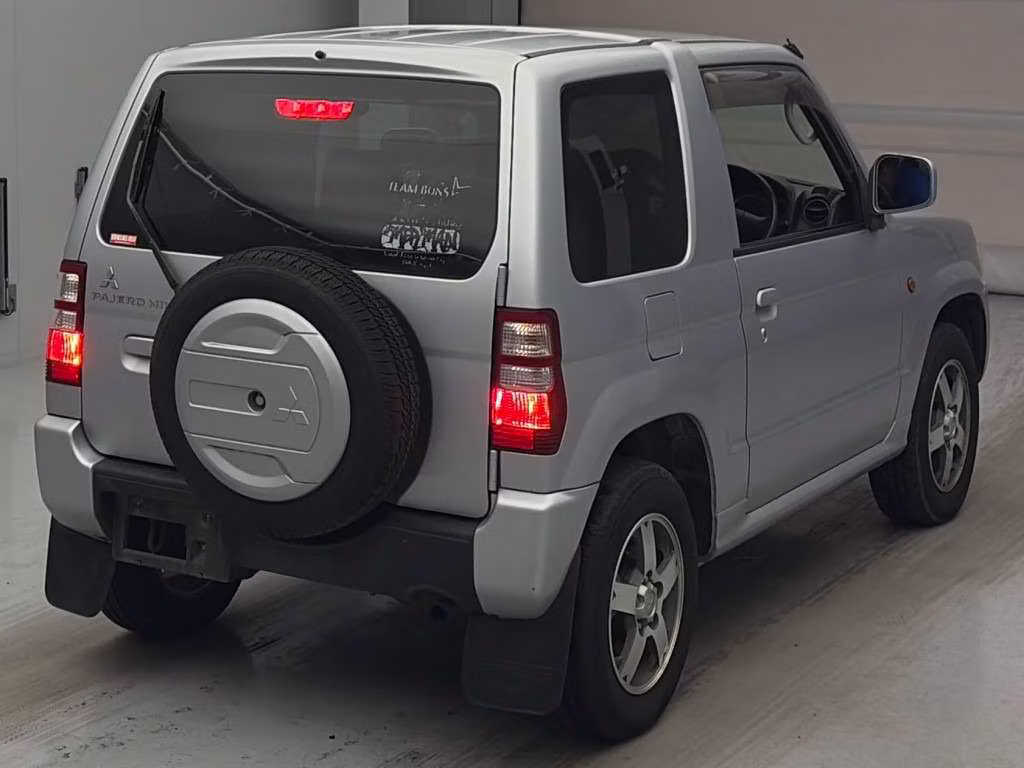 MITSUBISHI PAJERO MINI