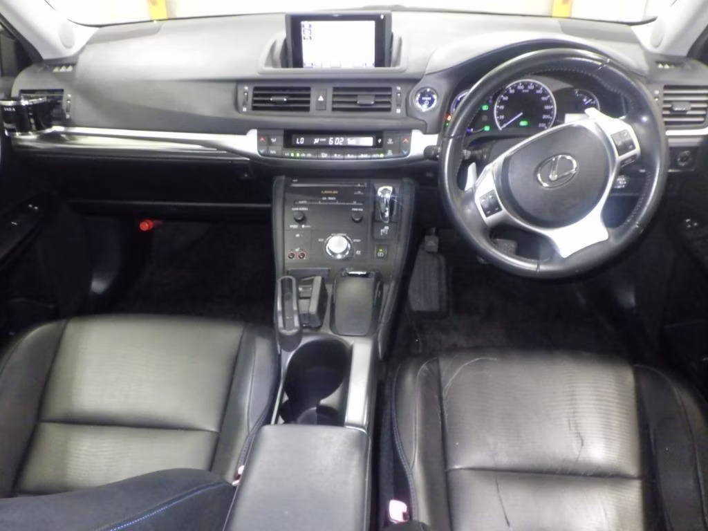 LEXUS CT200H