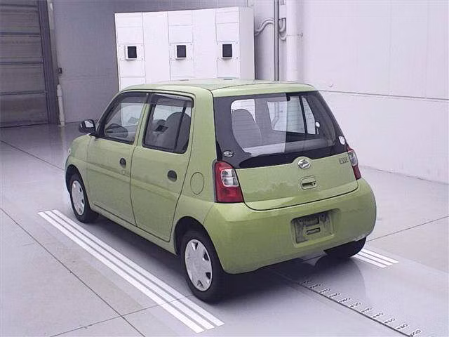 DAIHATSU ESSE