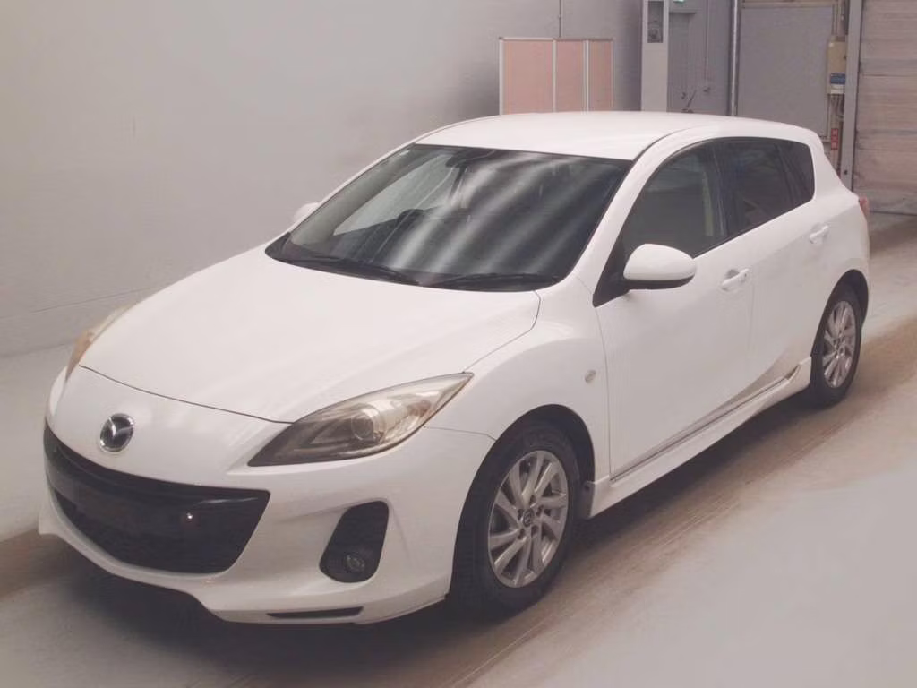 MAZDA AXELA