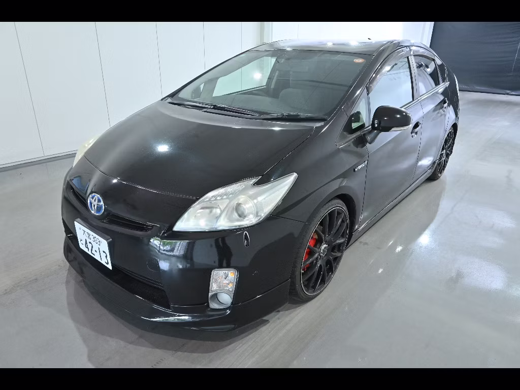 TOYOTA PRIUS