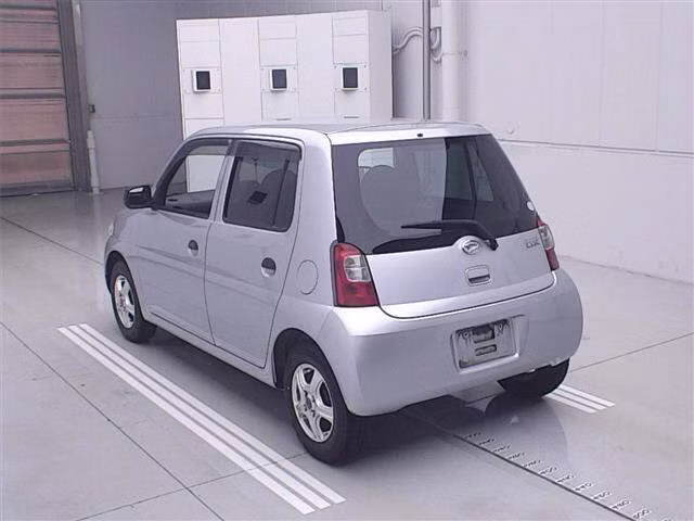 DAIHATSU ESSE