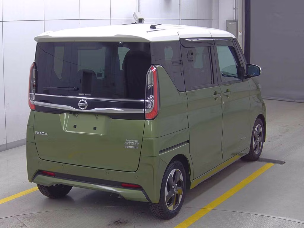 NISSAN ROOX