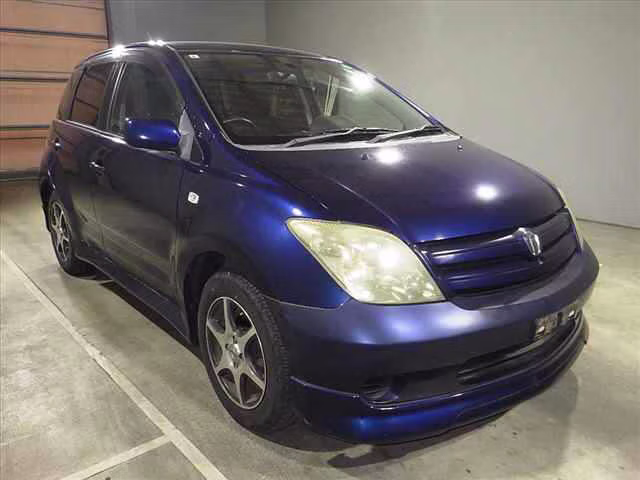 TOYOTA IST