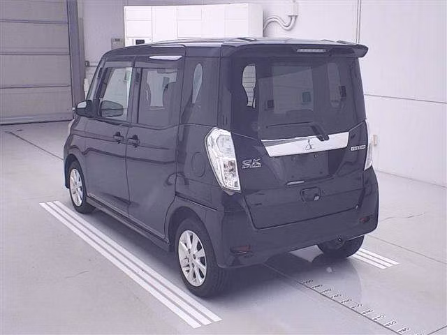 MITSUBISHI EK SPACE