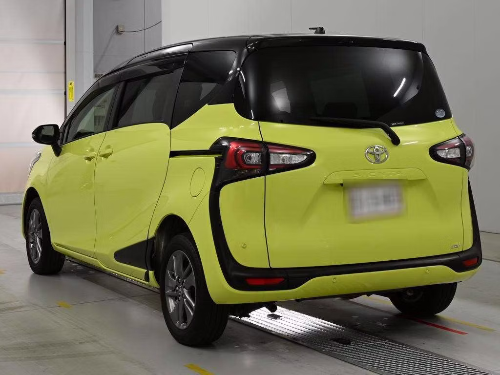 TOYOTA SIENTA