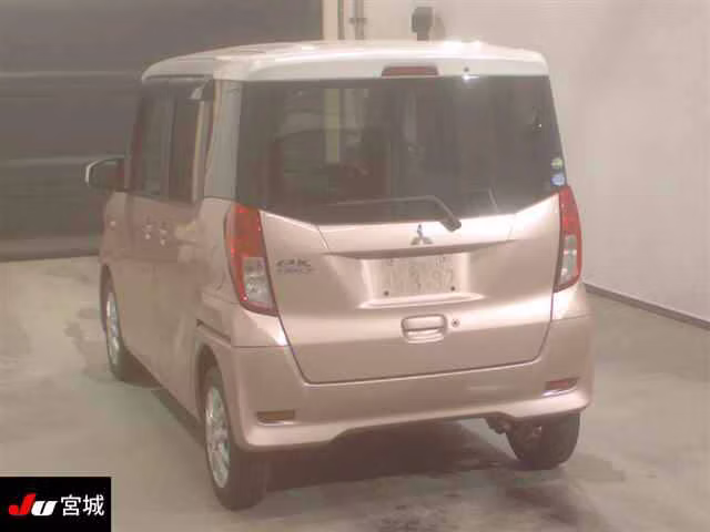 MITSUBISHI EK SPACE