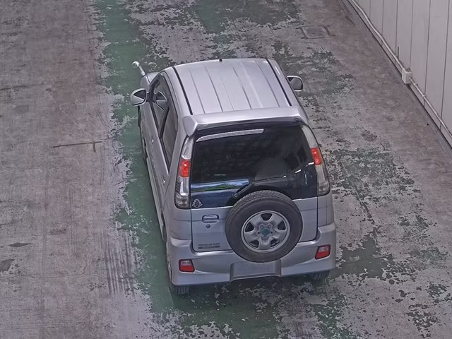 DAIHATSU TERIOS KID