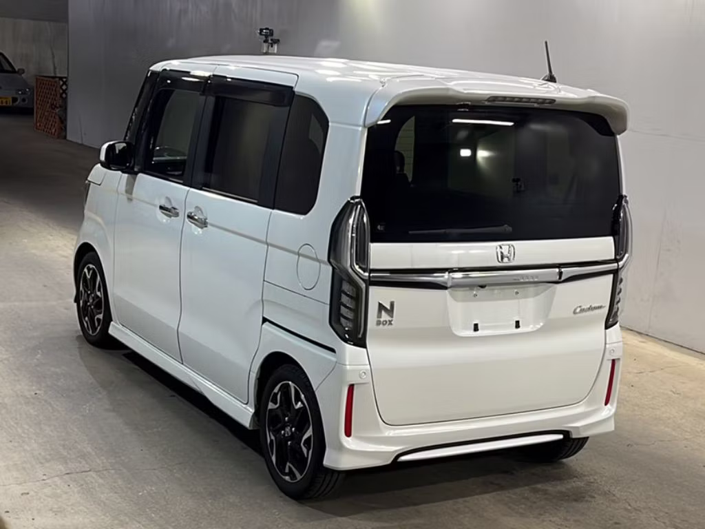 HONDA N-BOX