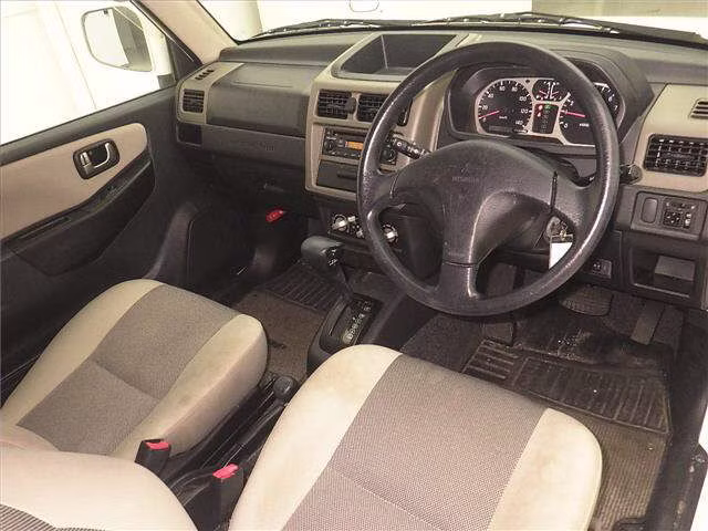 MITSUBISHI PAJERO MINI