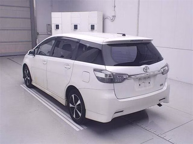 TOYOTA WISH