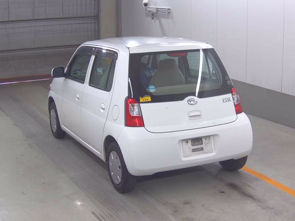 DAIHATSU ESSE