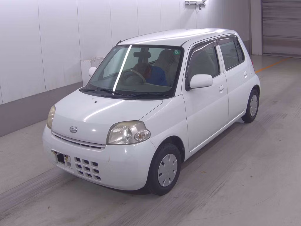 DAIHATSU ESSE