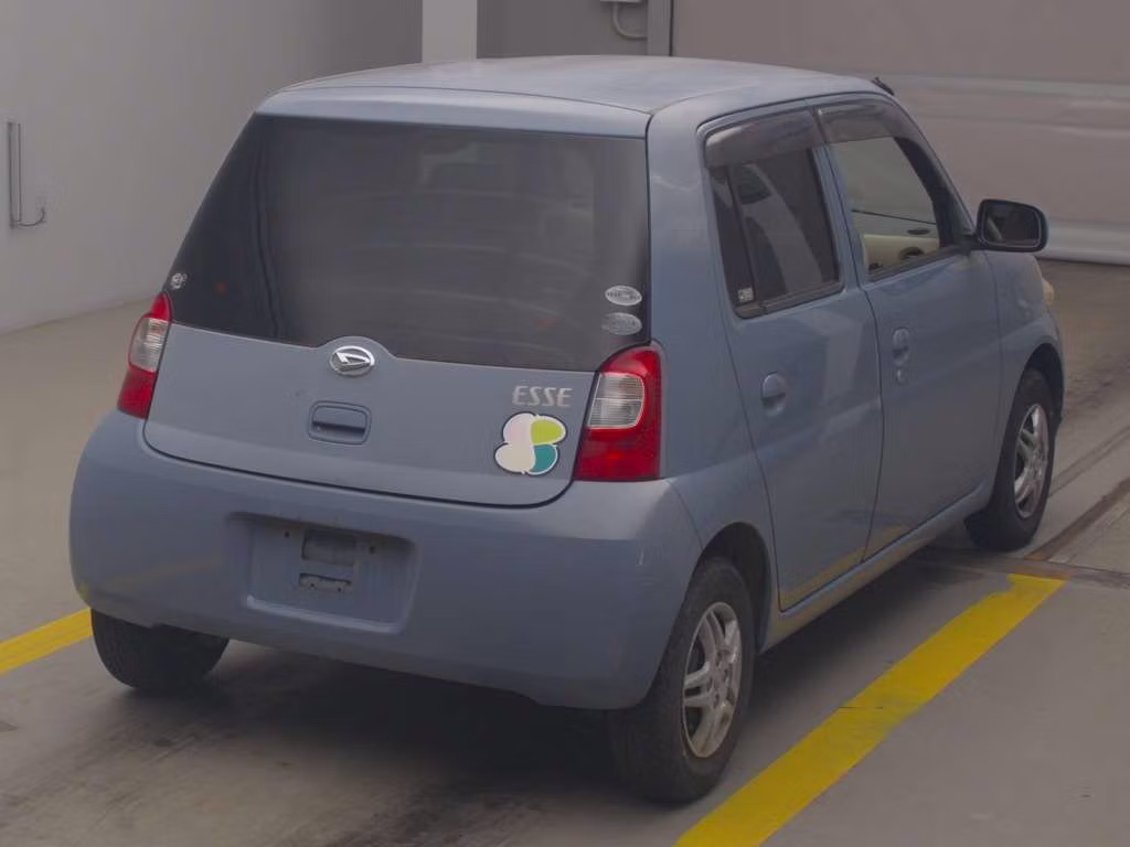 DAIHATSU ESSE