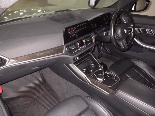 BMW 3-SERIES