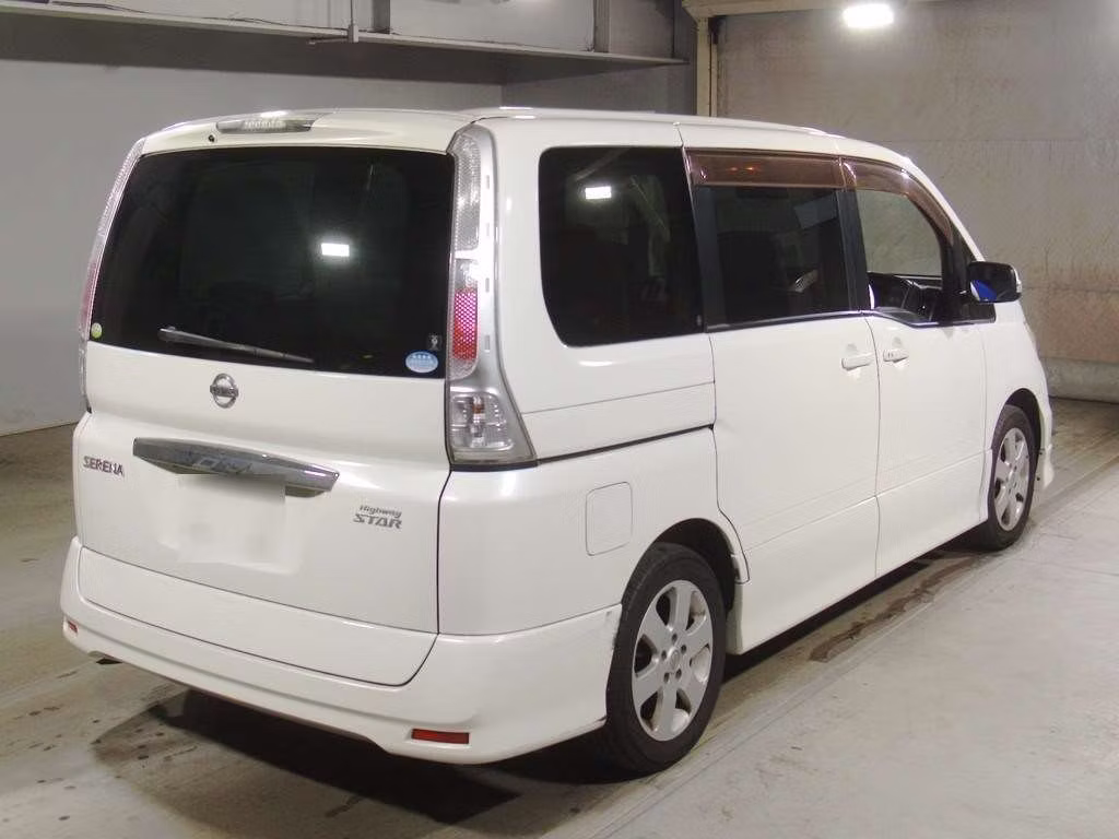 NISSAN SERENA
