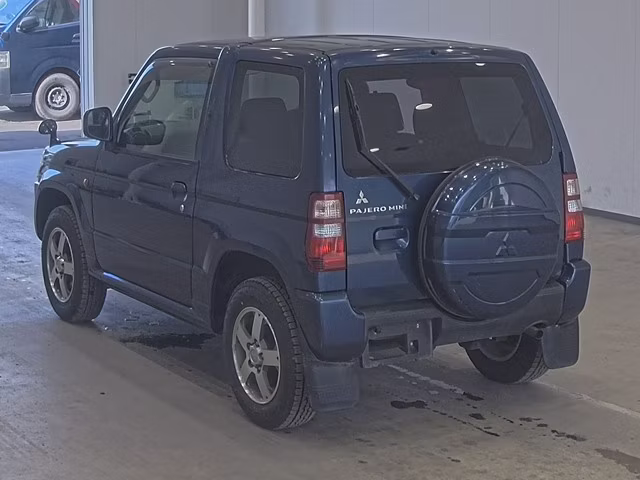 MITSUBISHI PAJERO MINI