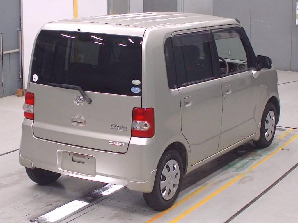 DAIHATSU MOVE CONTE