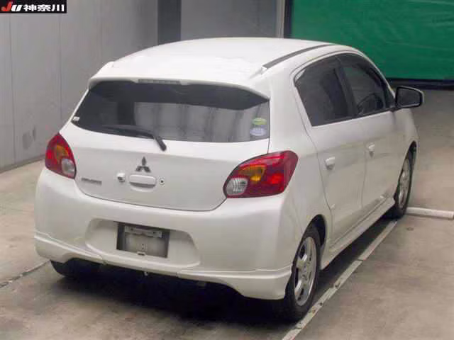 MITSUBISHI MIRAGE