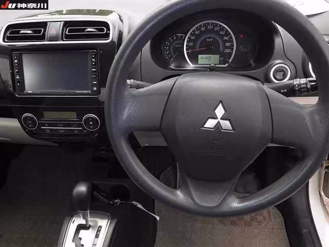MITSUBISHI MIRAGE