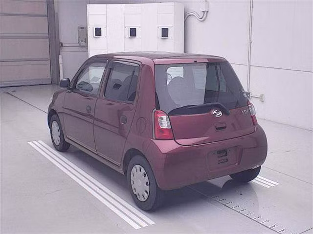 DAIHATSU ESSE