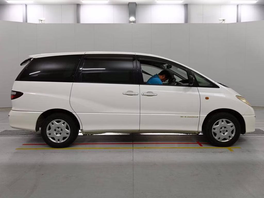 TOYOTA ESTIMA