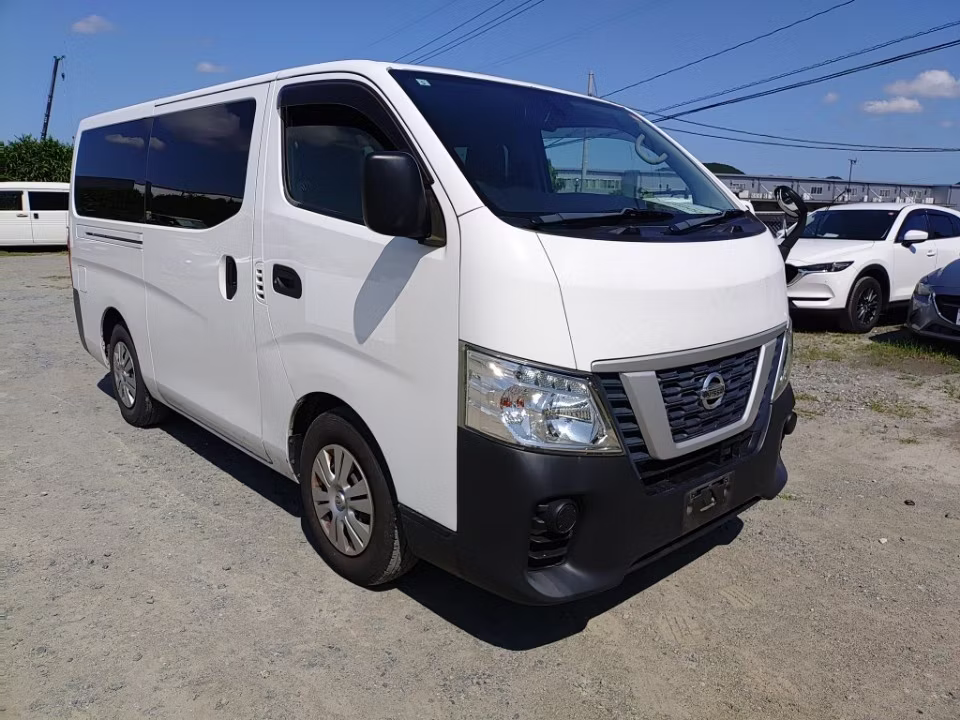 NISSAN NV350 CARAVAN