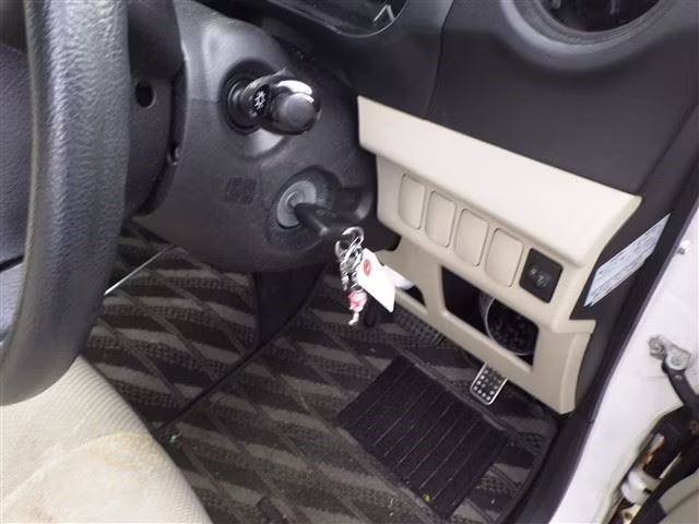 SUBARU LUCRA