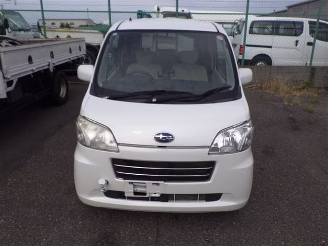 SUBARU LUCRA