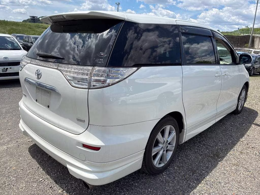 TOYOTA ESTIMA