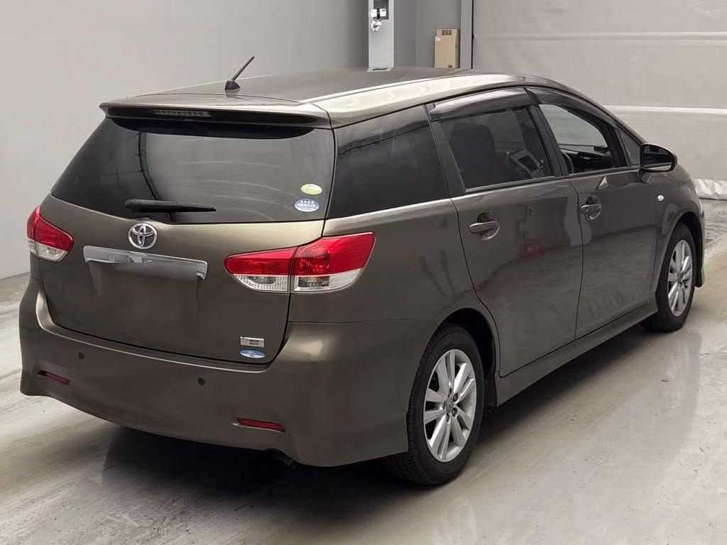 TOYOTA WISH