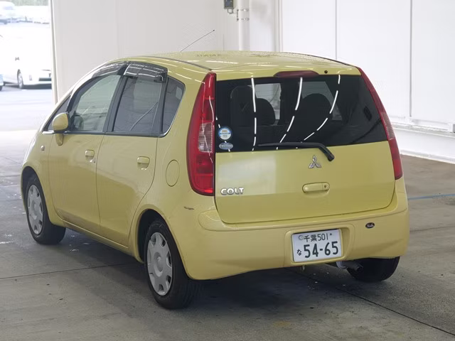 MITSUBISHI COLT