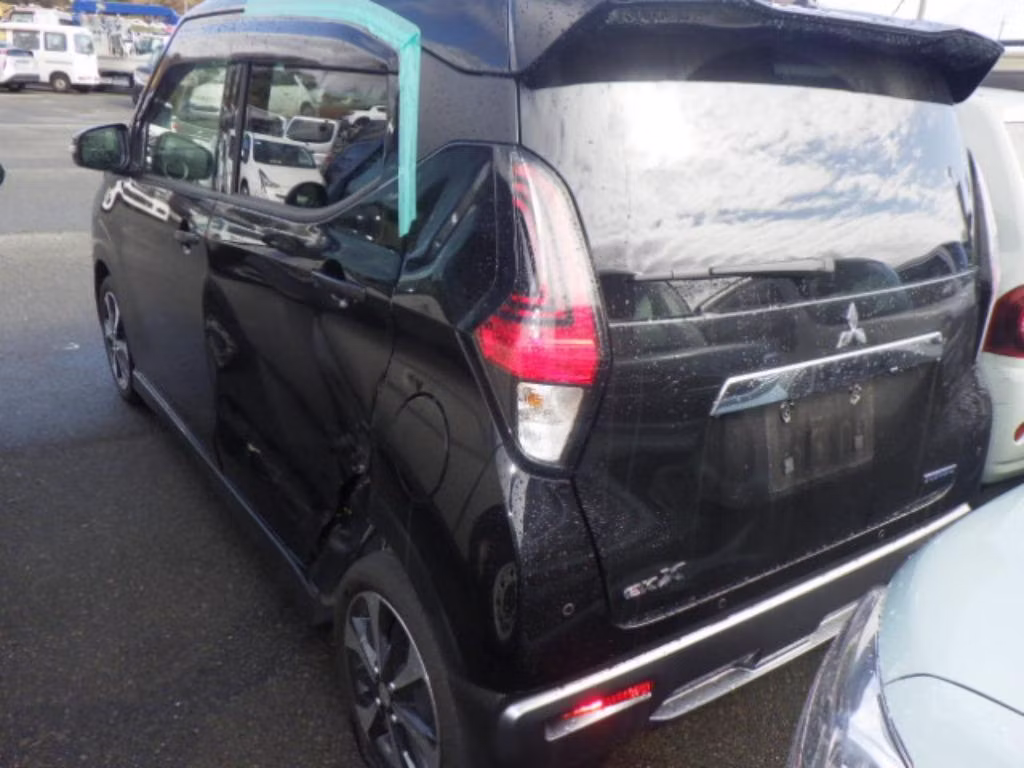 MITSUBISHI EK X