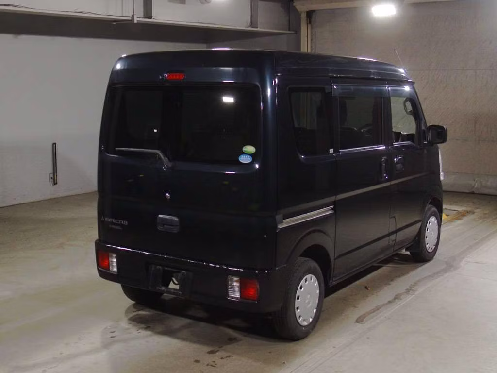 MITSUBISHI MINICAB