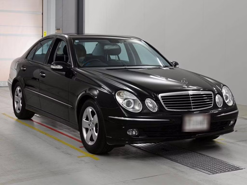 MERCEDES-BENZ E-CLASS