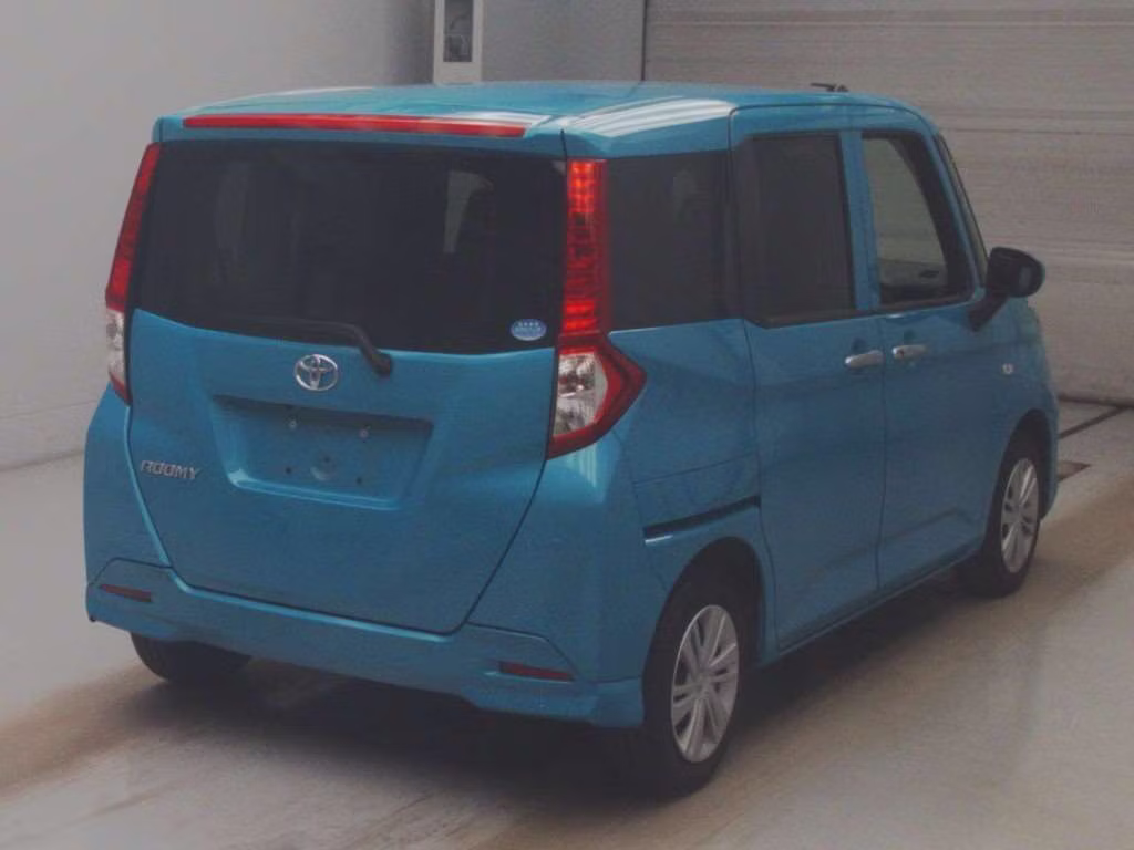 TOYOTA ROOMY