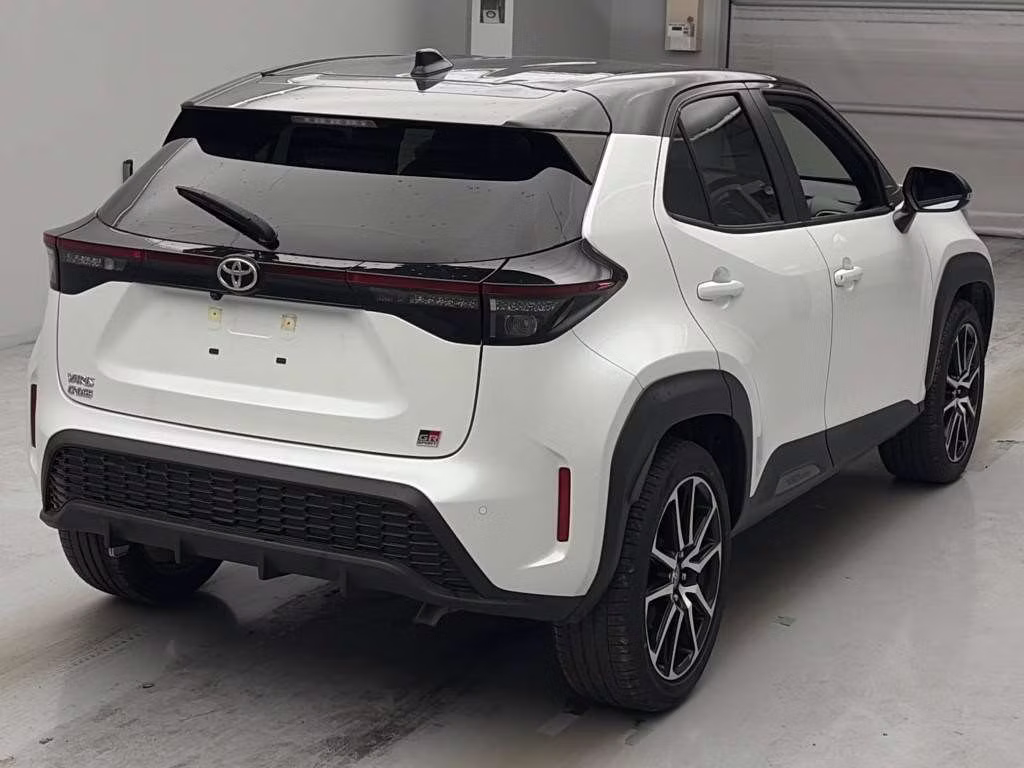 TOYOTA YARIS CROSS