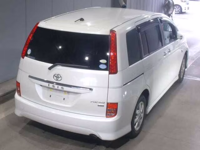 TOYOTA ISIS