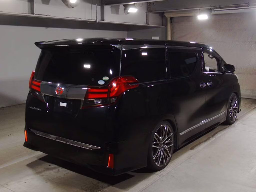 TOYOTA VELLFIRE