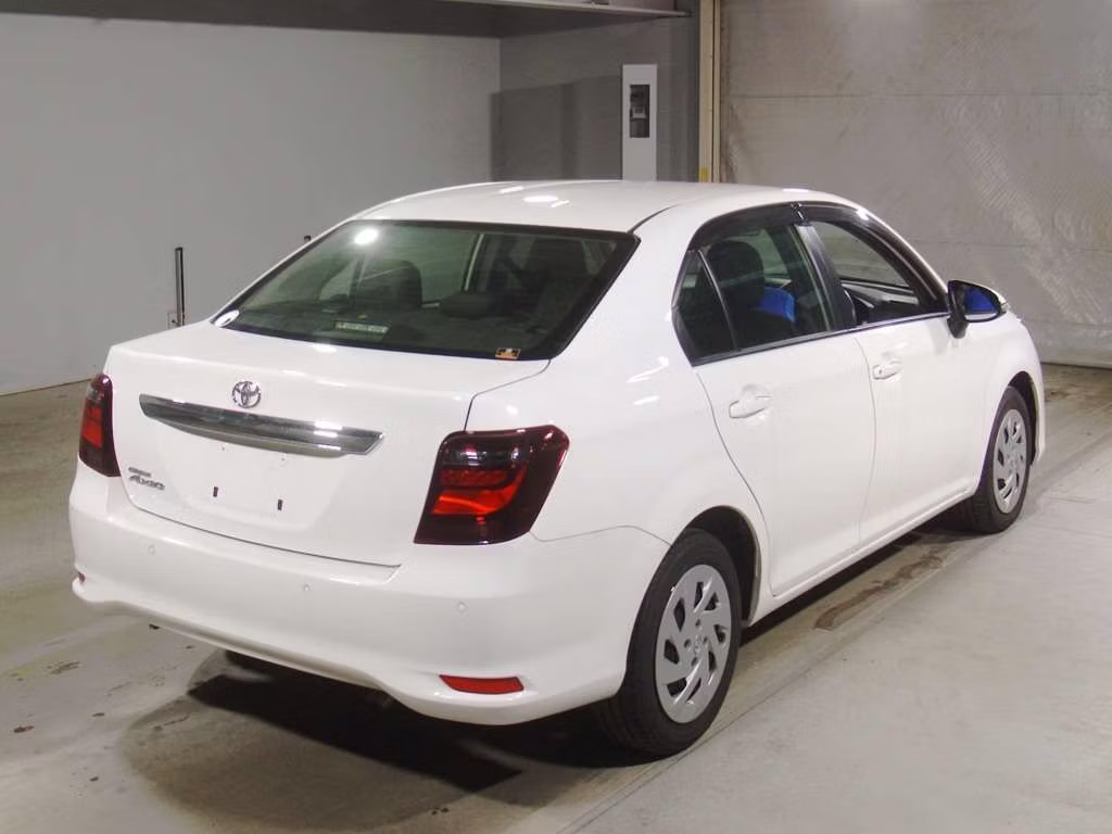 TOYOTA COROLLA AXIO