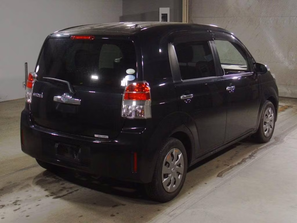 TOYOTA SPADE
