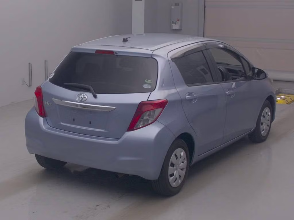 TOYOTA VITZ