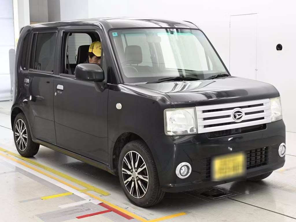 DAIHATSU MOVE CONTE