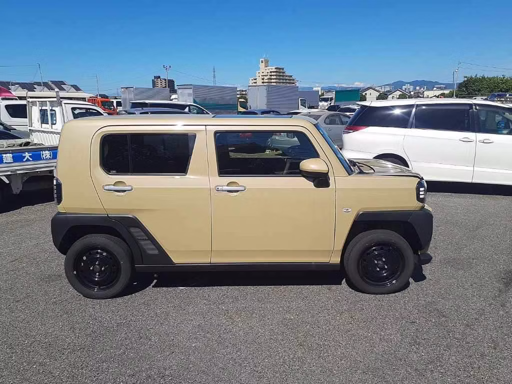 DAIHATSU TAFT