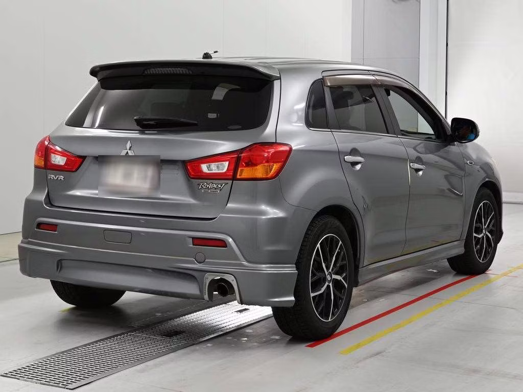 MITSUBISHI RVR