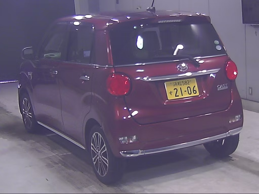 DAIHATSU CAST