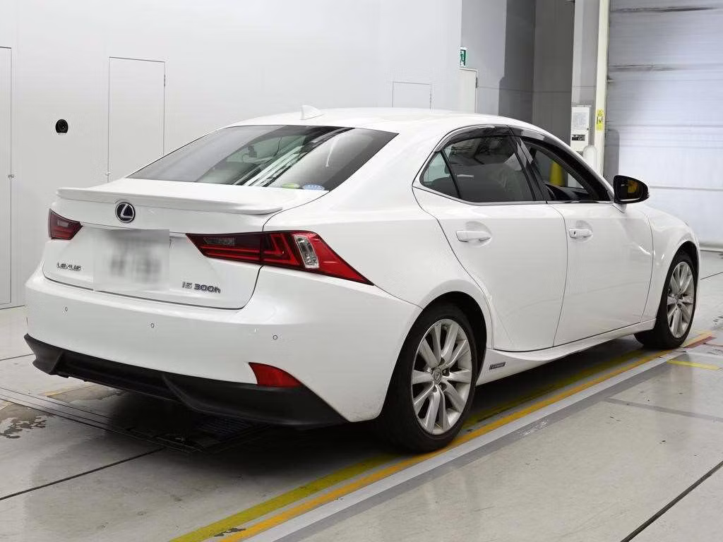 LEXUS IS300H